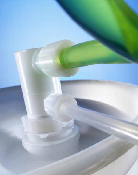 QC2 Dispense head with horizontal opening